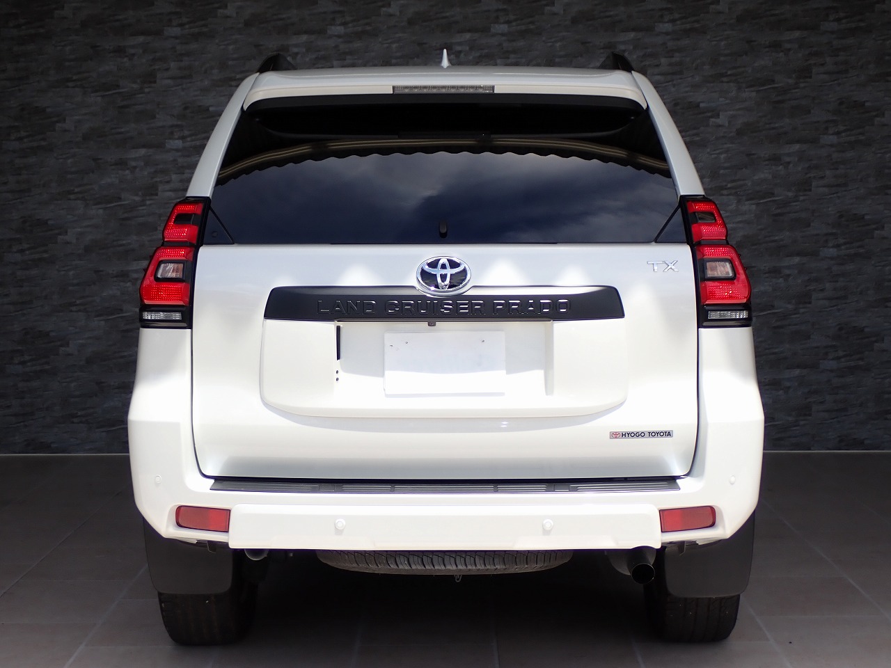TOYOTA Land Cruiser Prado