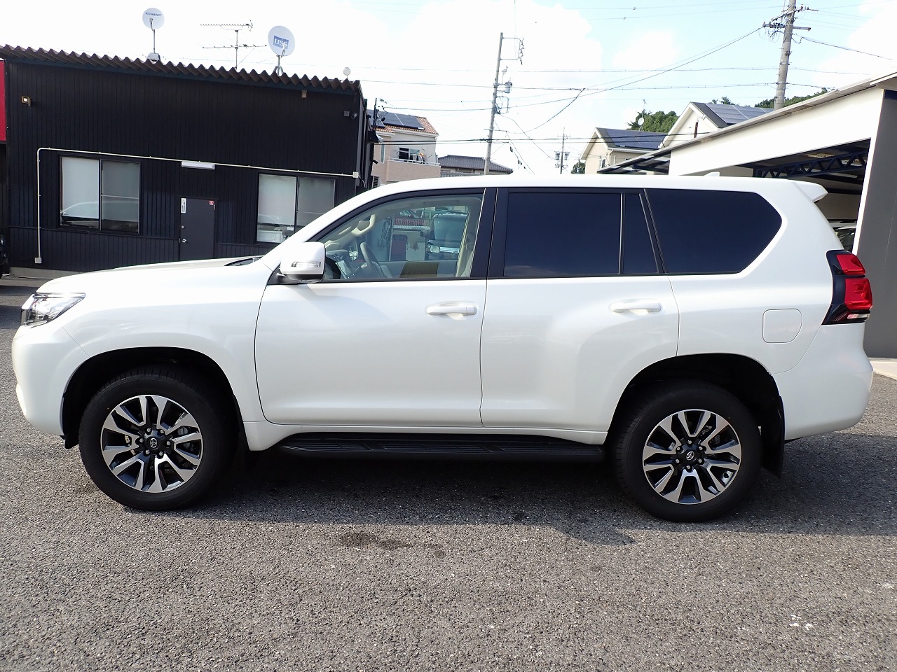 TOYOTA Land Cruiser Prado