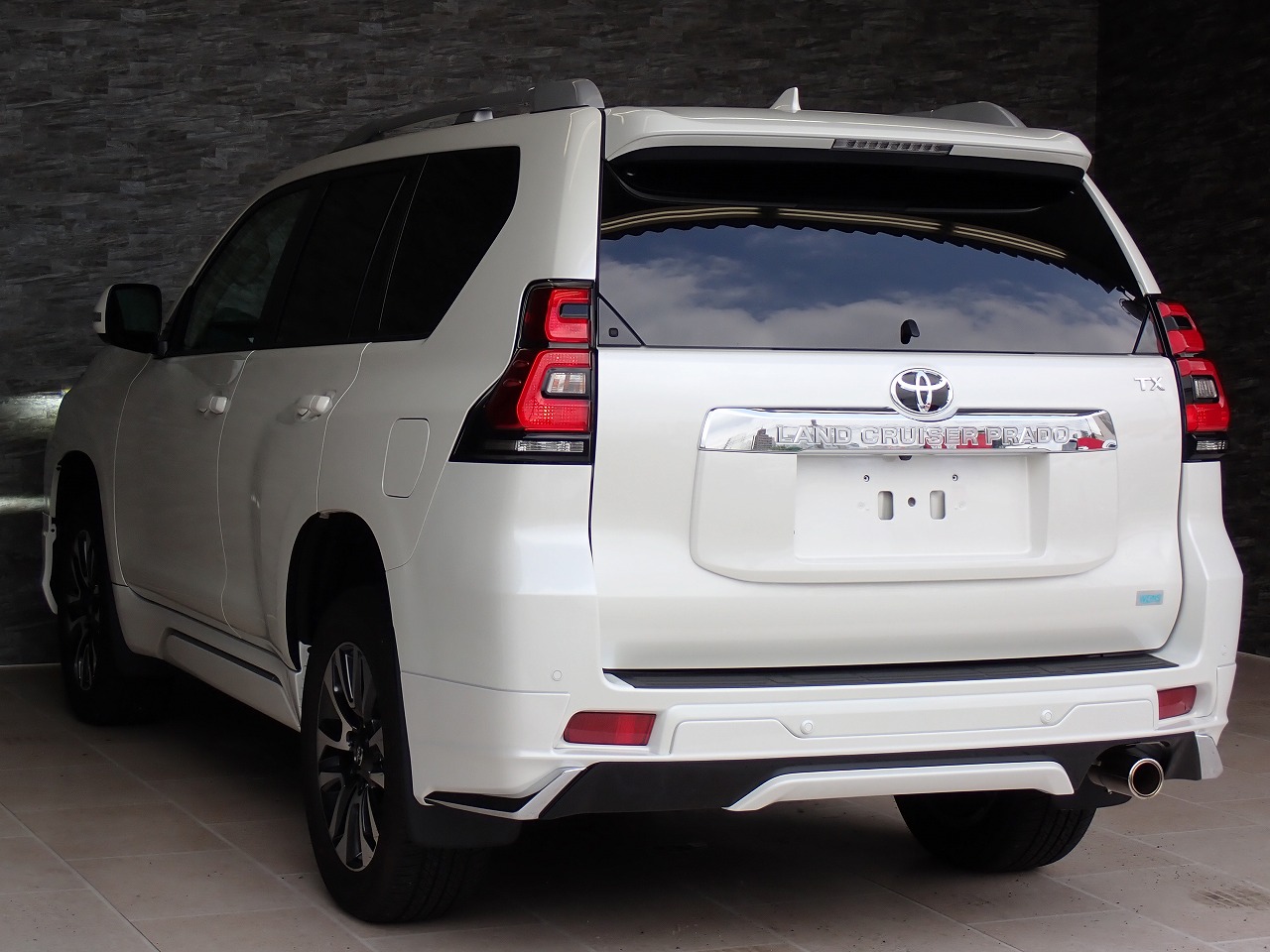 TOYOTA Land Cruiser Prado
