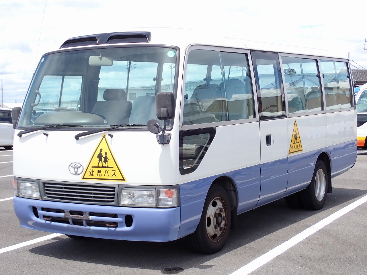 TOYOTA Coaster