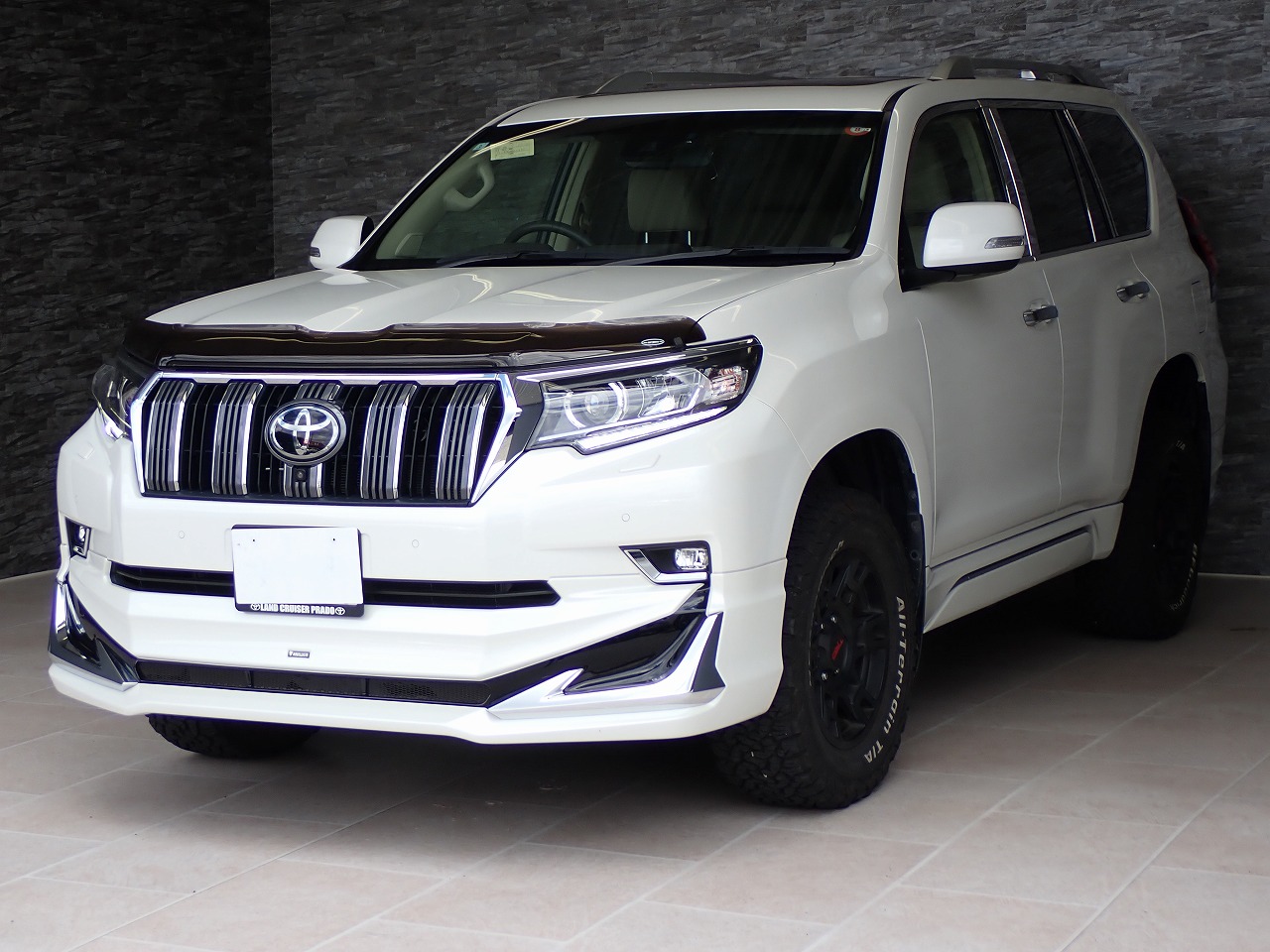 TOYOTA Land Cruiser Prado