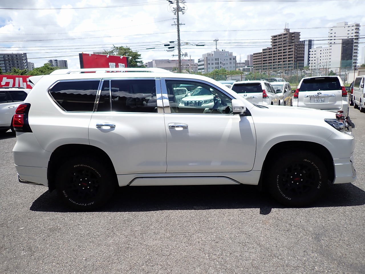 TOYOTA Land Cruiser Prado