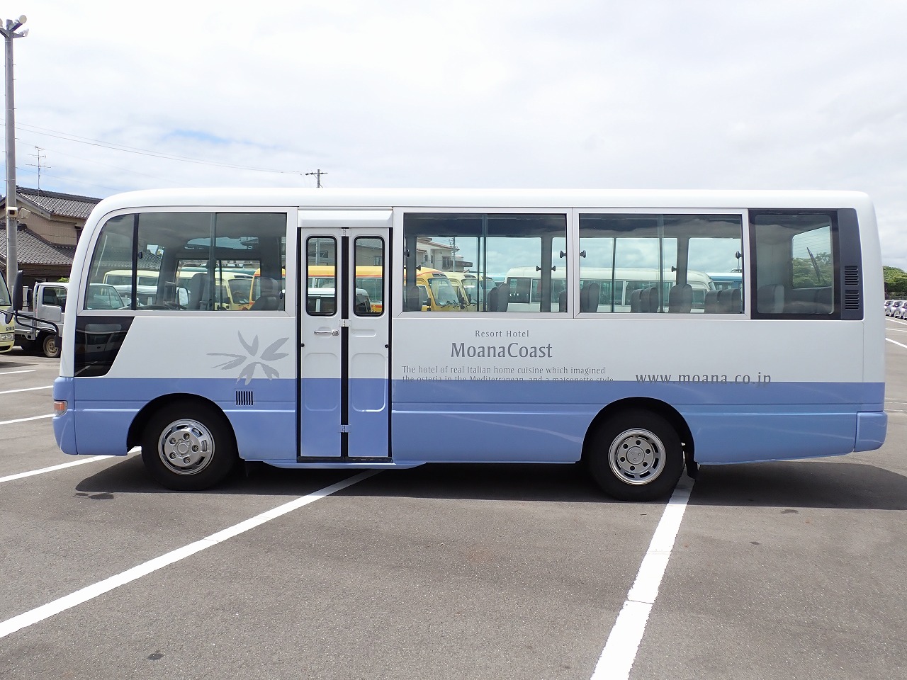 NISSAN Civilian Bus
