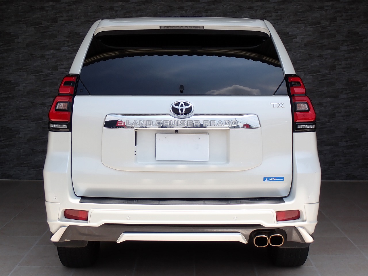 TOYOTA Land Cruiser Prado