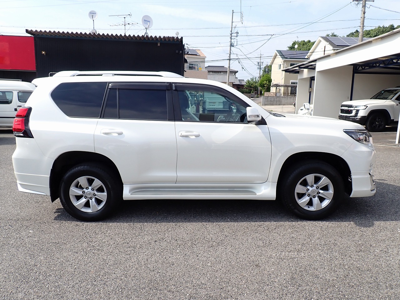 TOYOTA Land Cruiser Prado