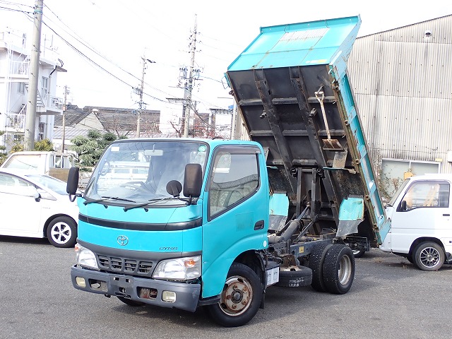 TOYOTA Dyna Truck
