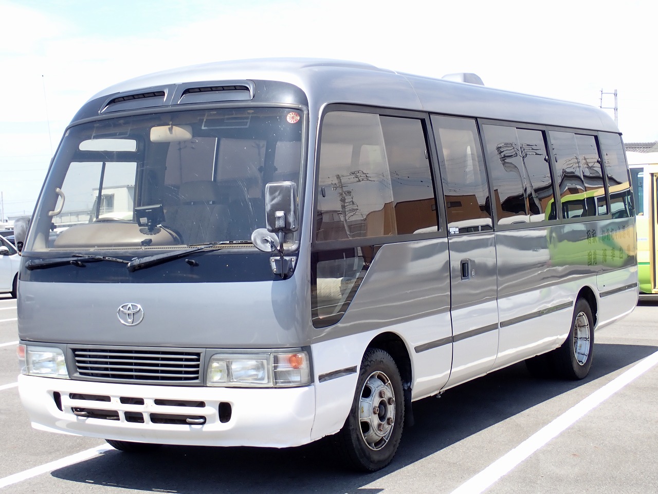 TOYOTA Coaster