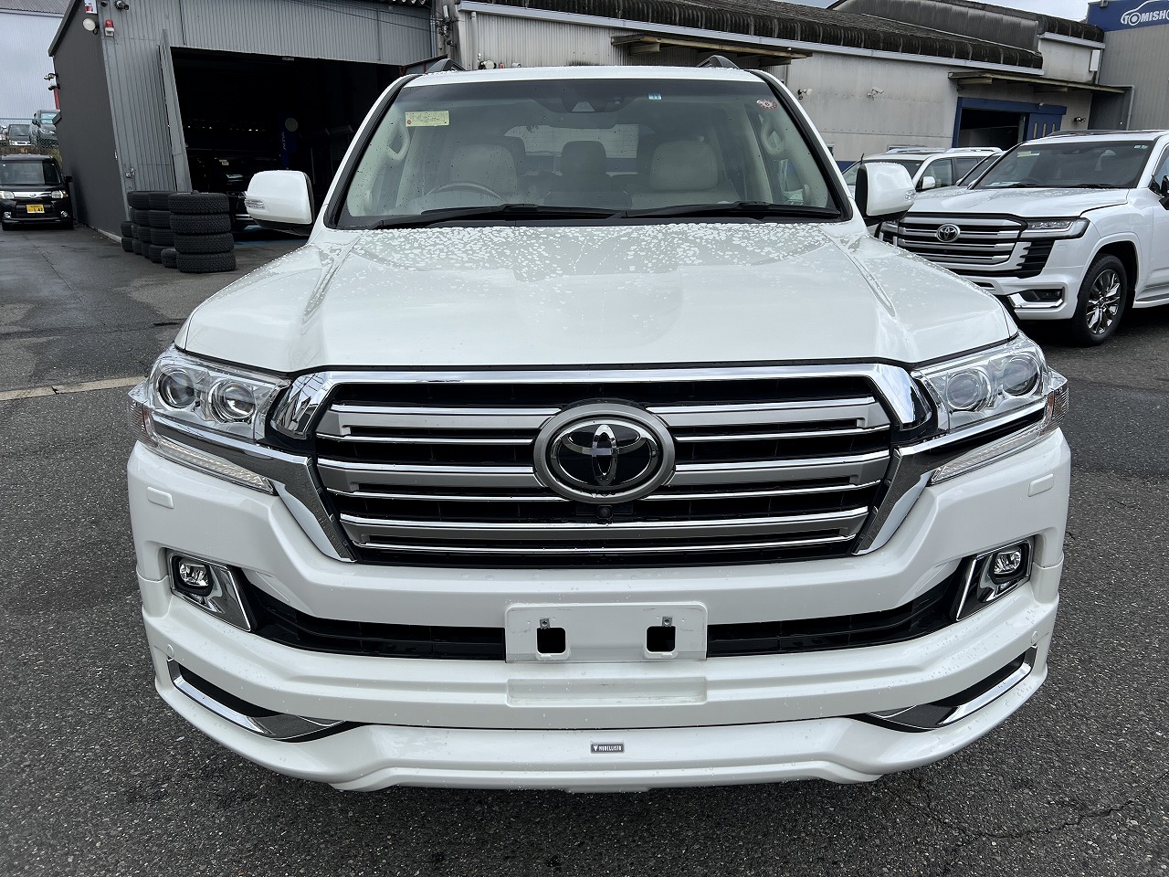 TOYOTA Land Cruiser