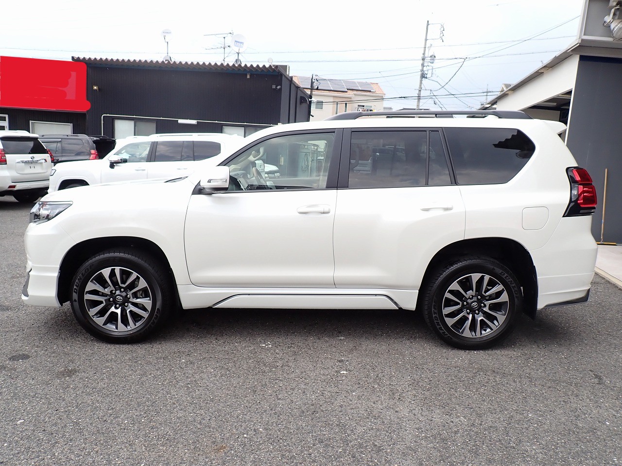 TOYOTA Land Cruiser Prado
