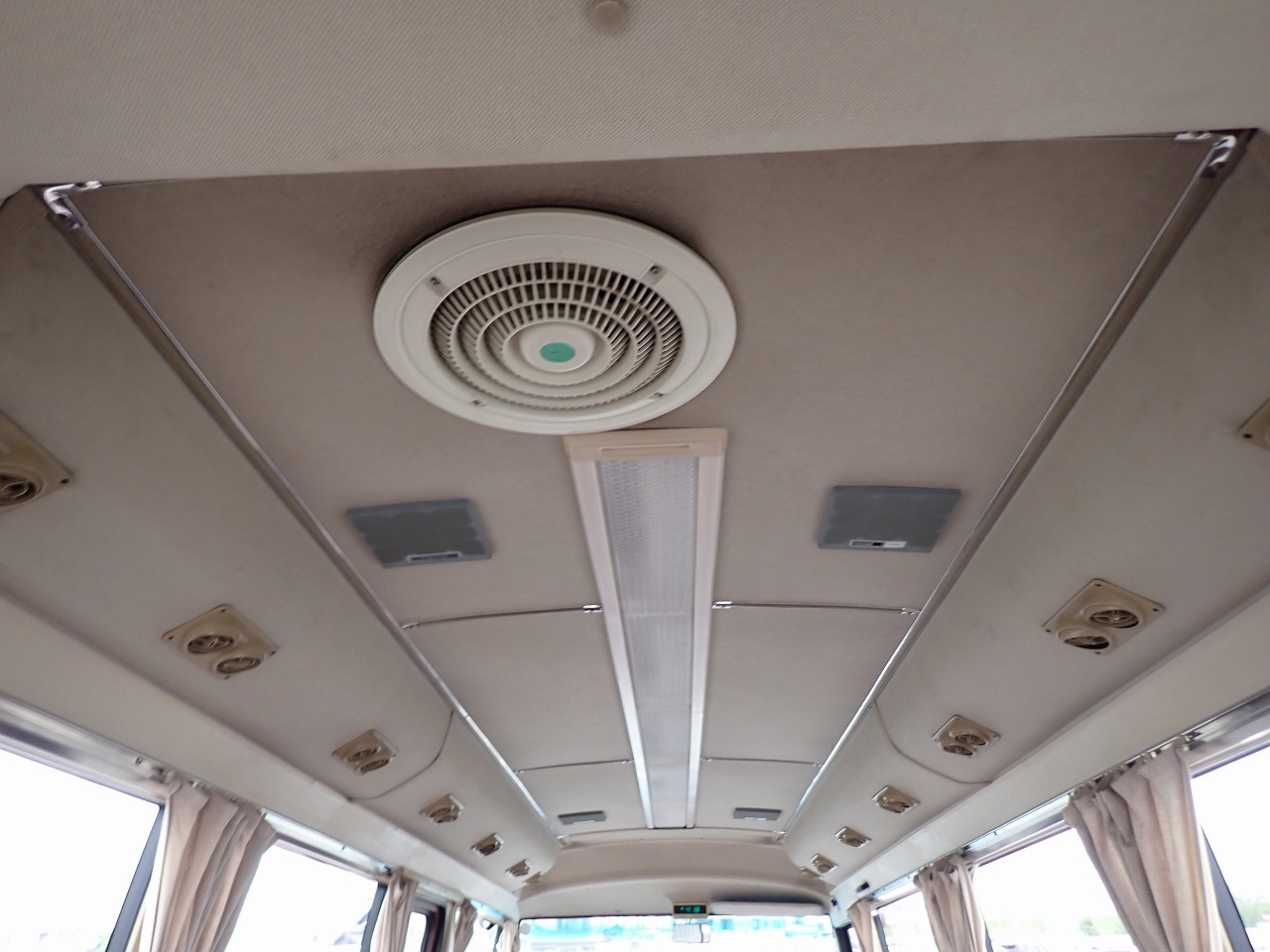 NISSAN Civilian Bus