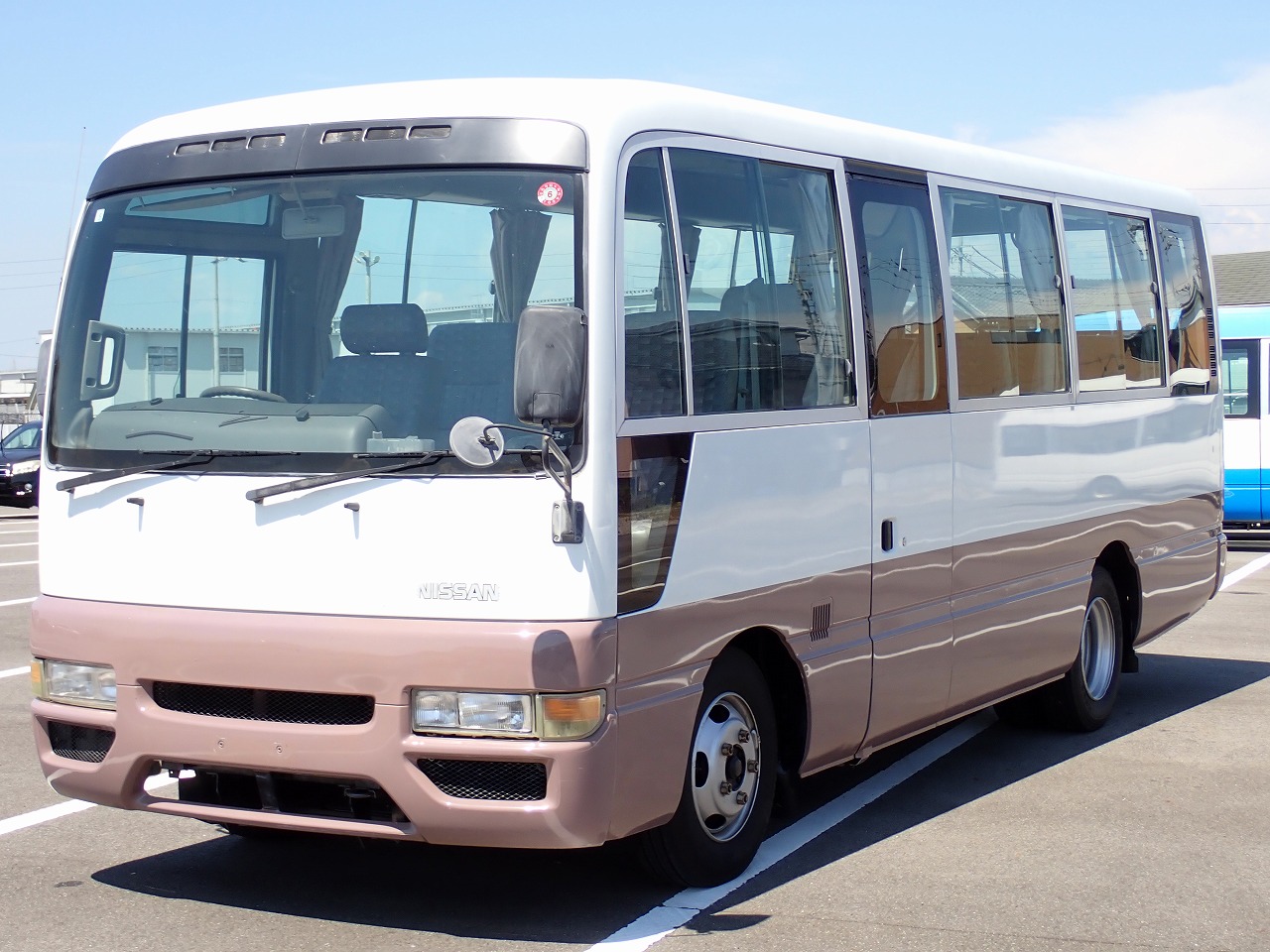 NISSAN Civilian Bus