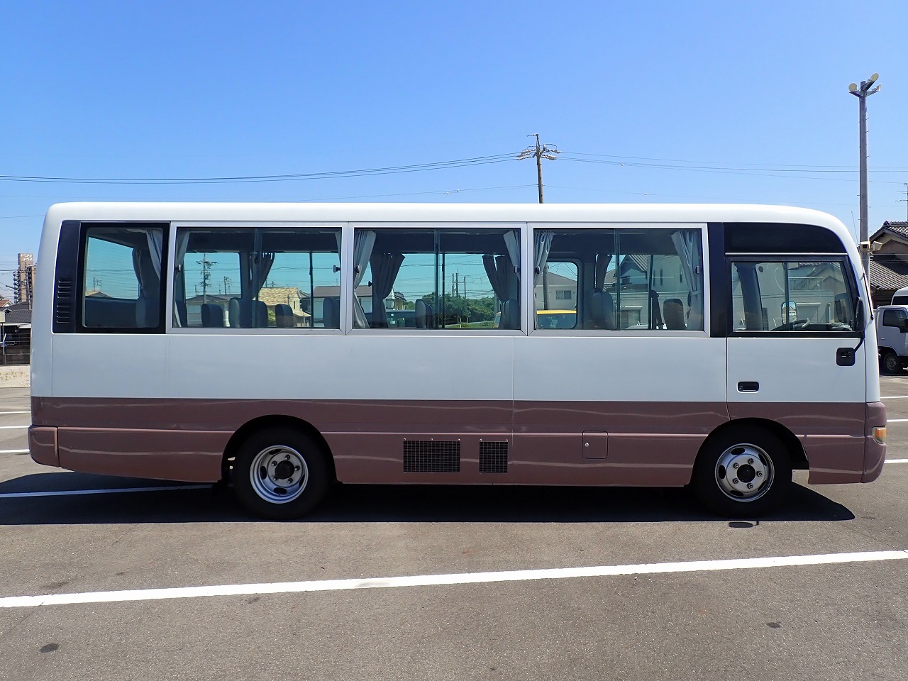 NISSAN Civilian Bus