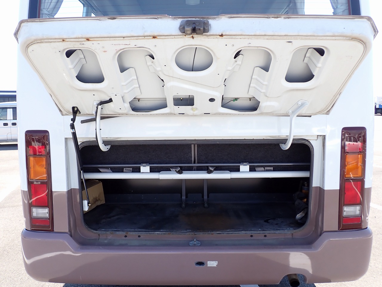NISSAN Civilian Bus