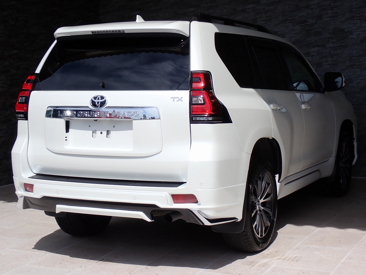 TOYOTA Land Cruiser Prado