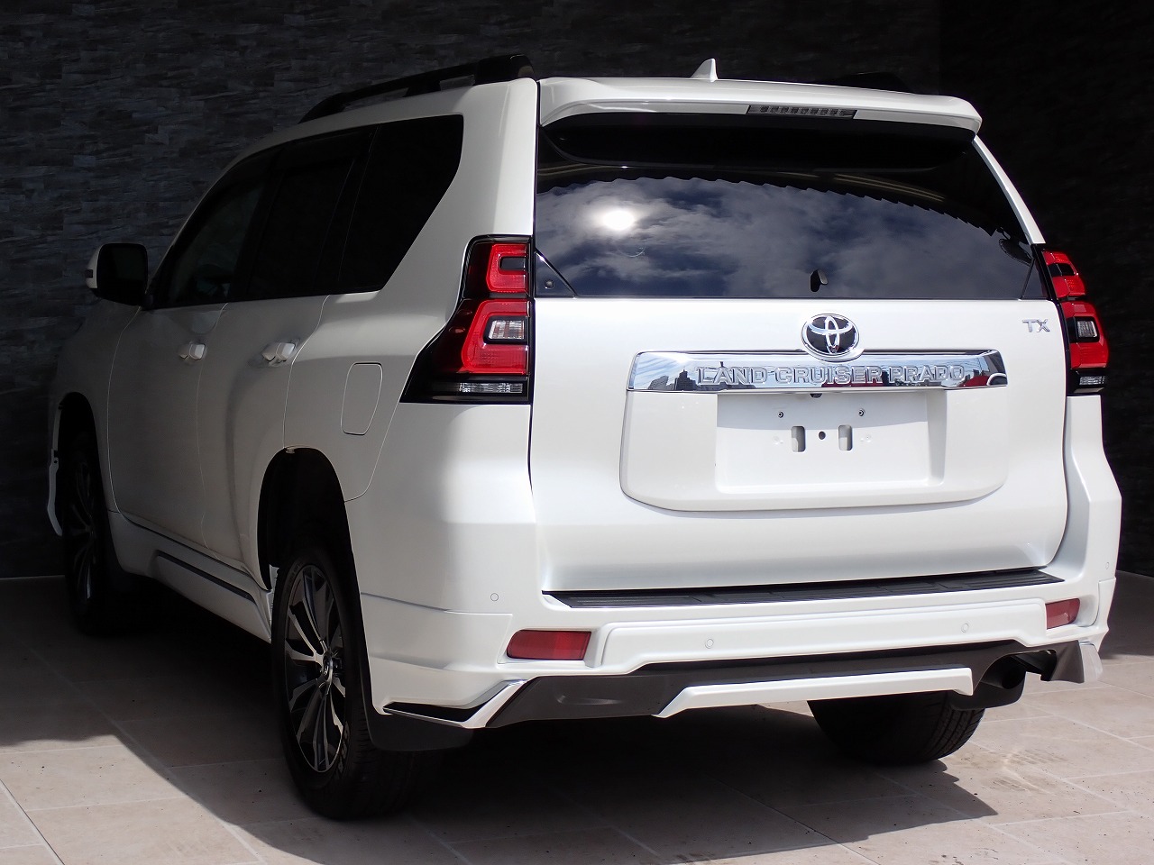 TOYOTA Land Cruiser Prado