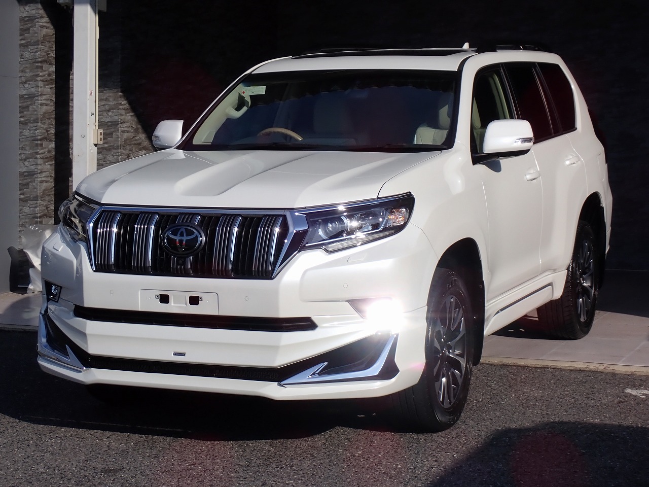 TOYOTA Land Cruiser Prado