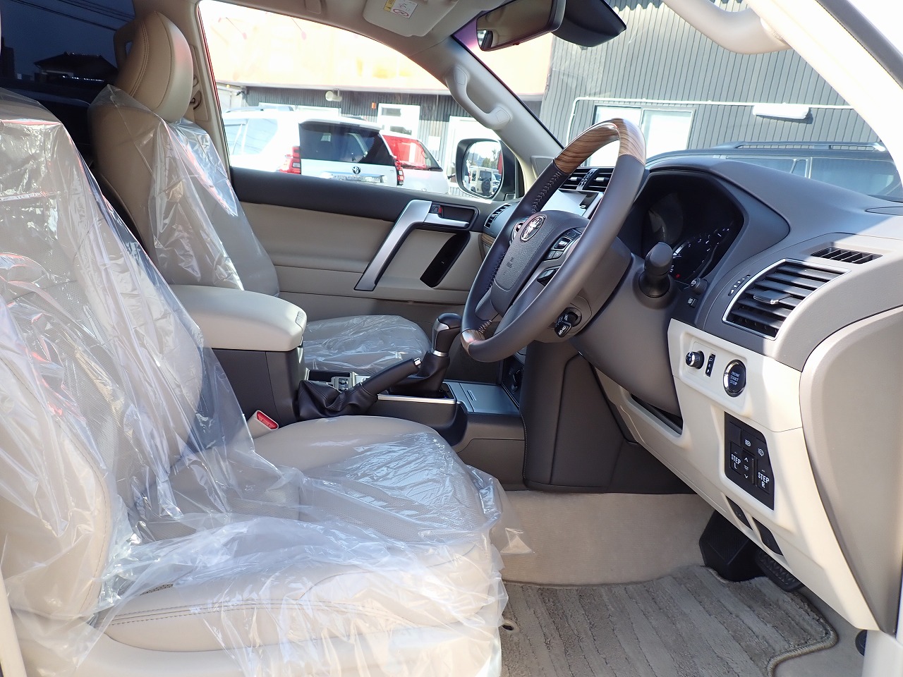 TOYOTA Land Cruiser Prado