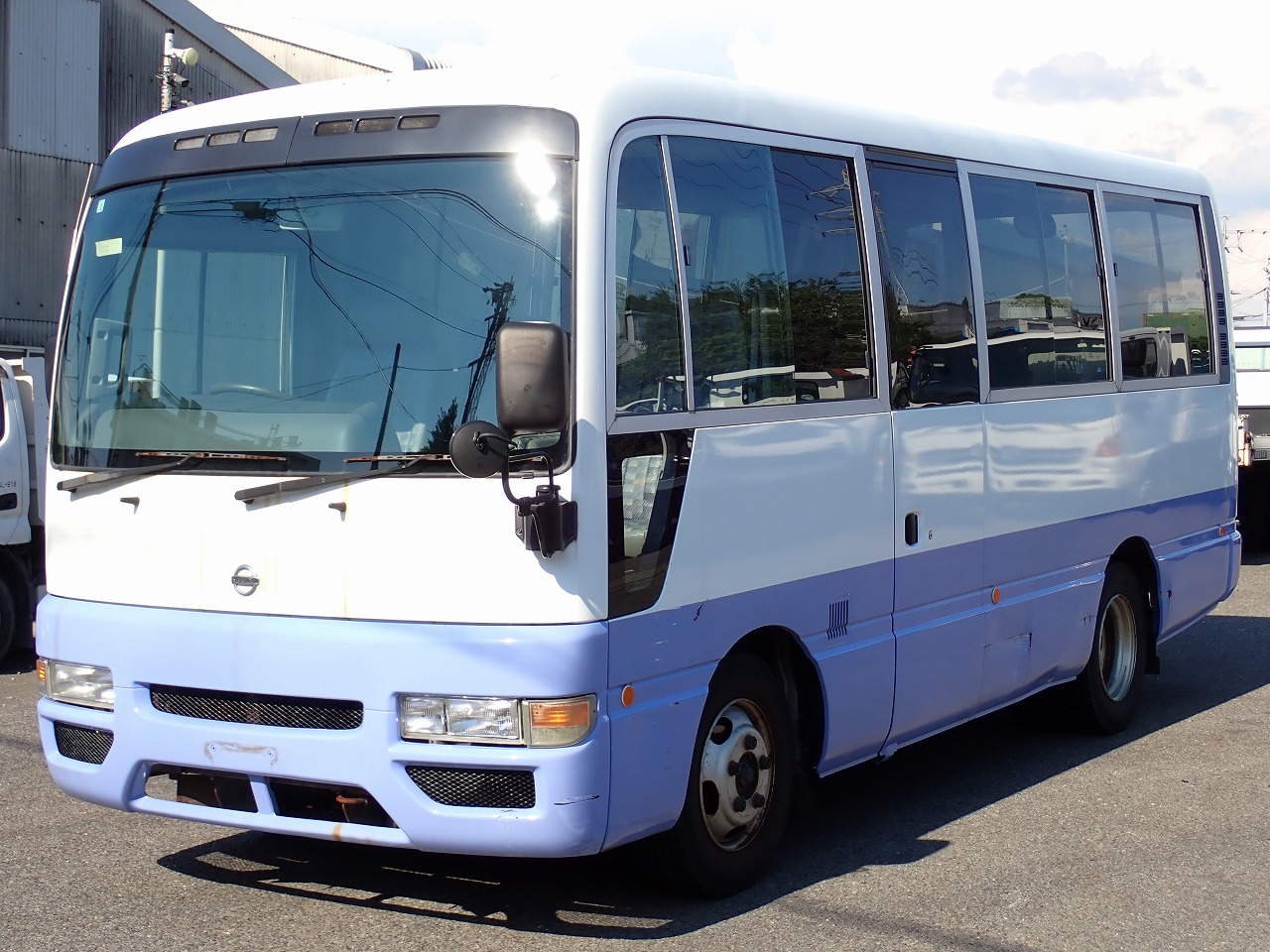 NISSAN Civilian Bus