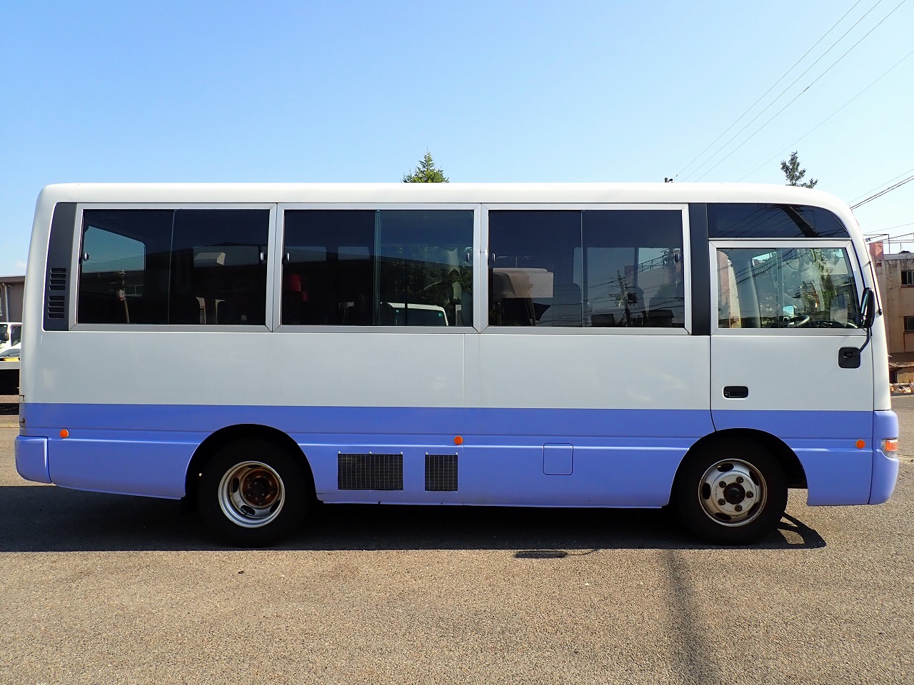 NISSAN Civilian Bus