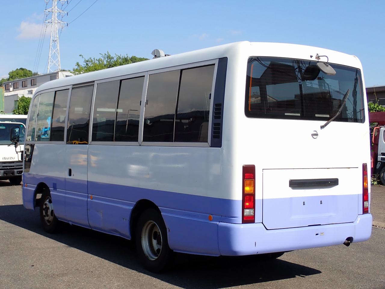 NISSAN Civilian Bus