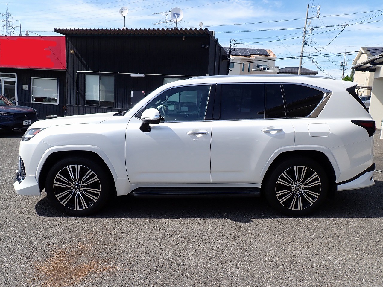 LEXUS LX