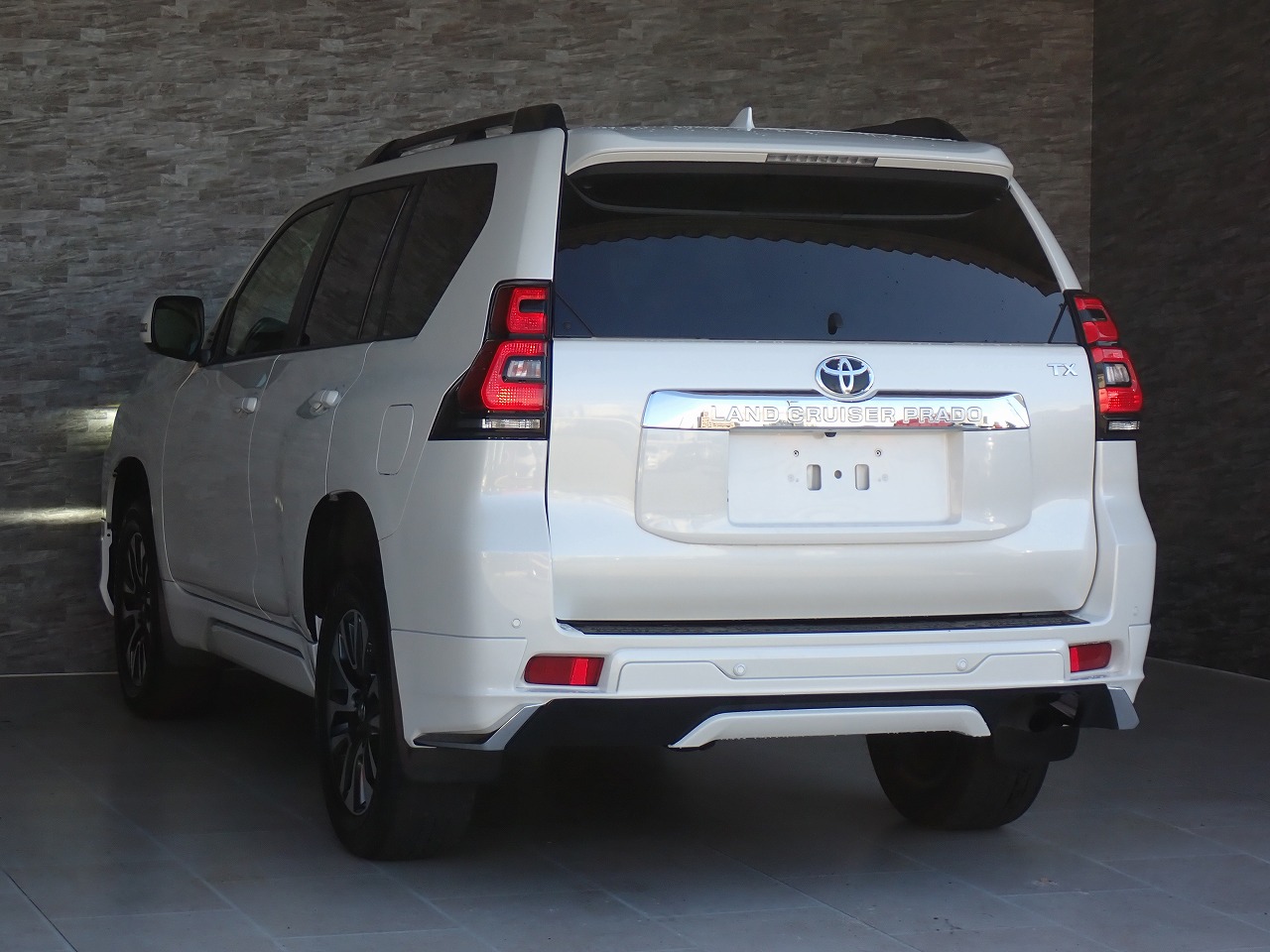 TOYOTA Land Cruiser Prado