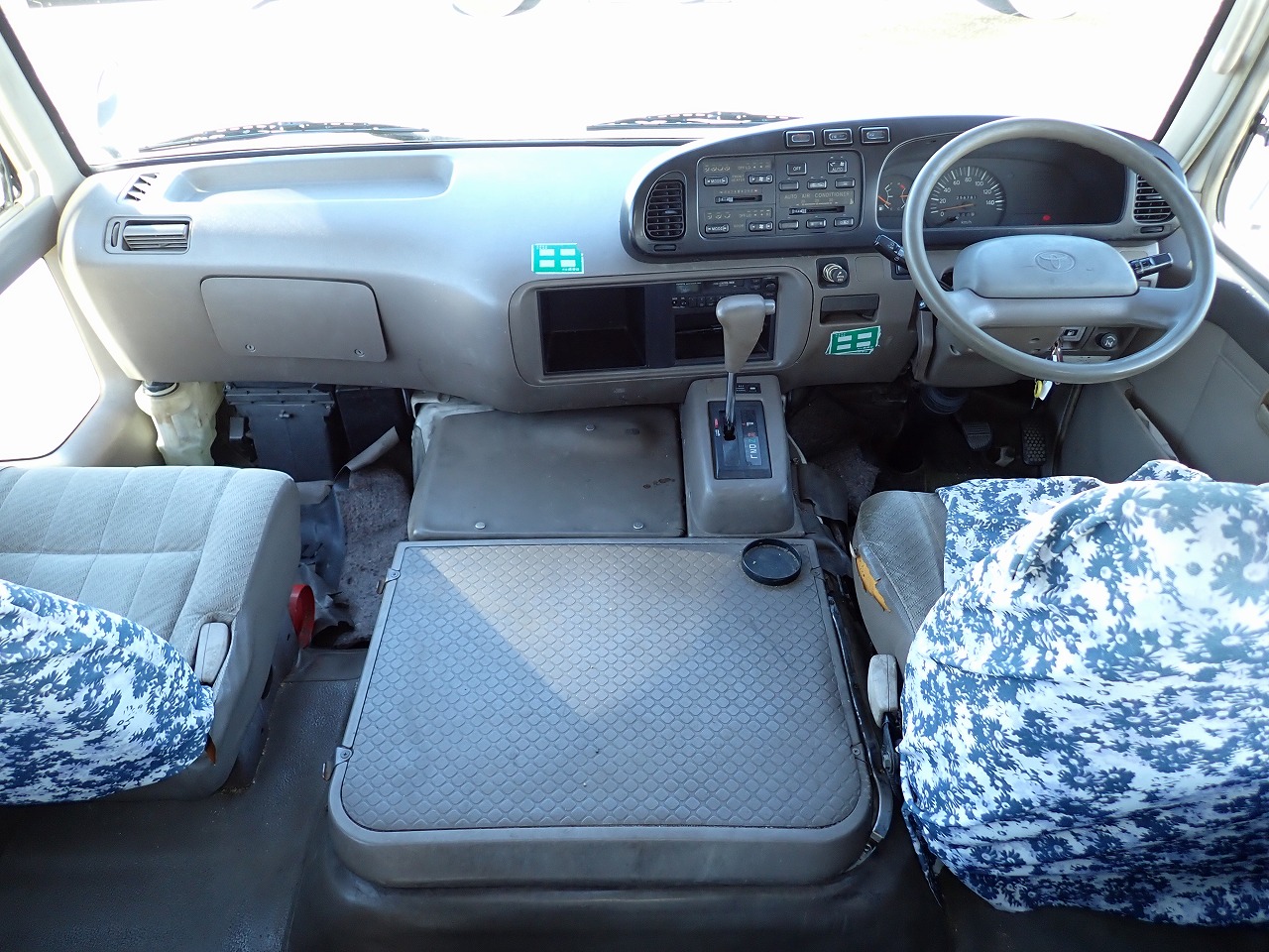 TOYOTA Coaster