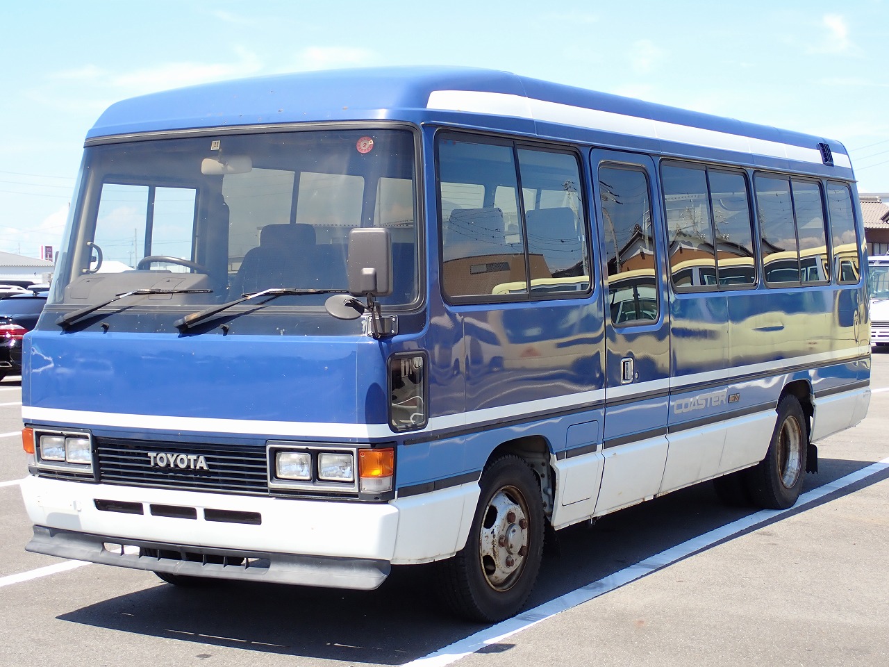 TOYOTA Coaster