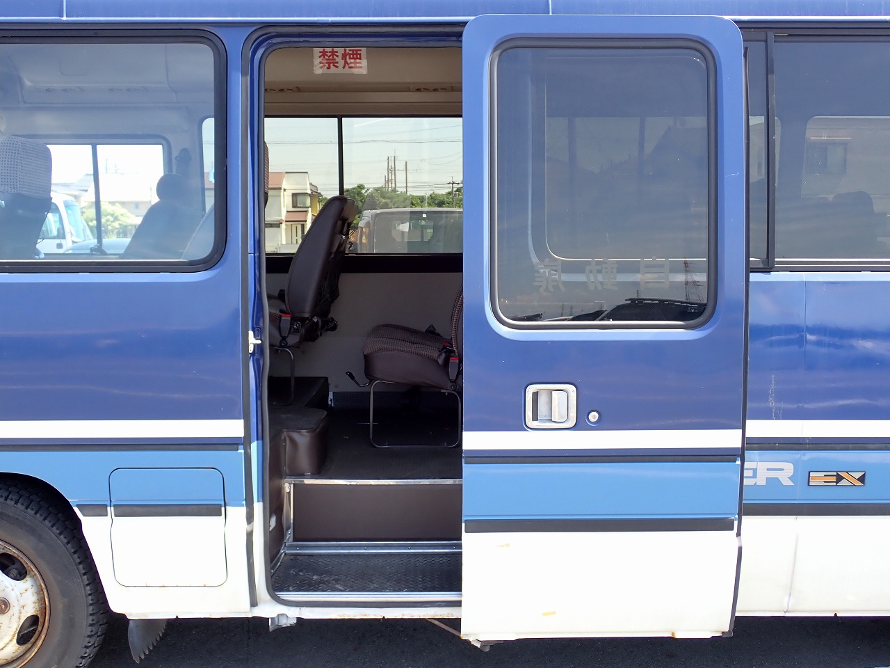 TOYOTA Coaster