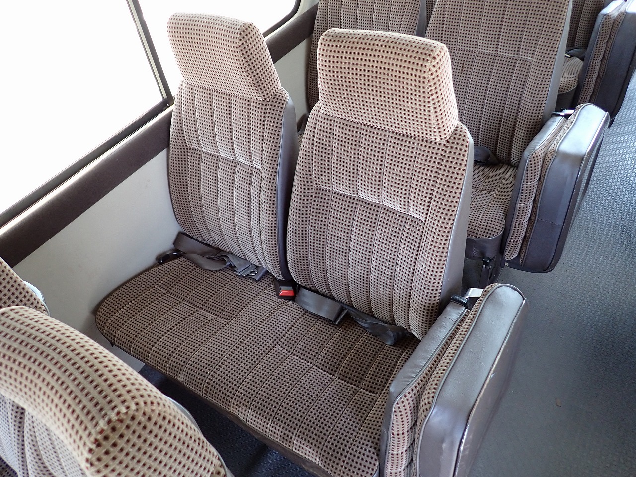TOYOTA Coaster