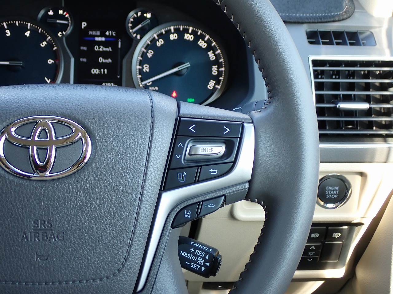 TOYOTA Land Cruiser Prado