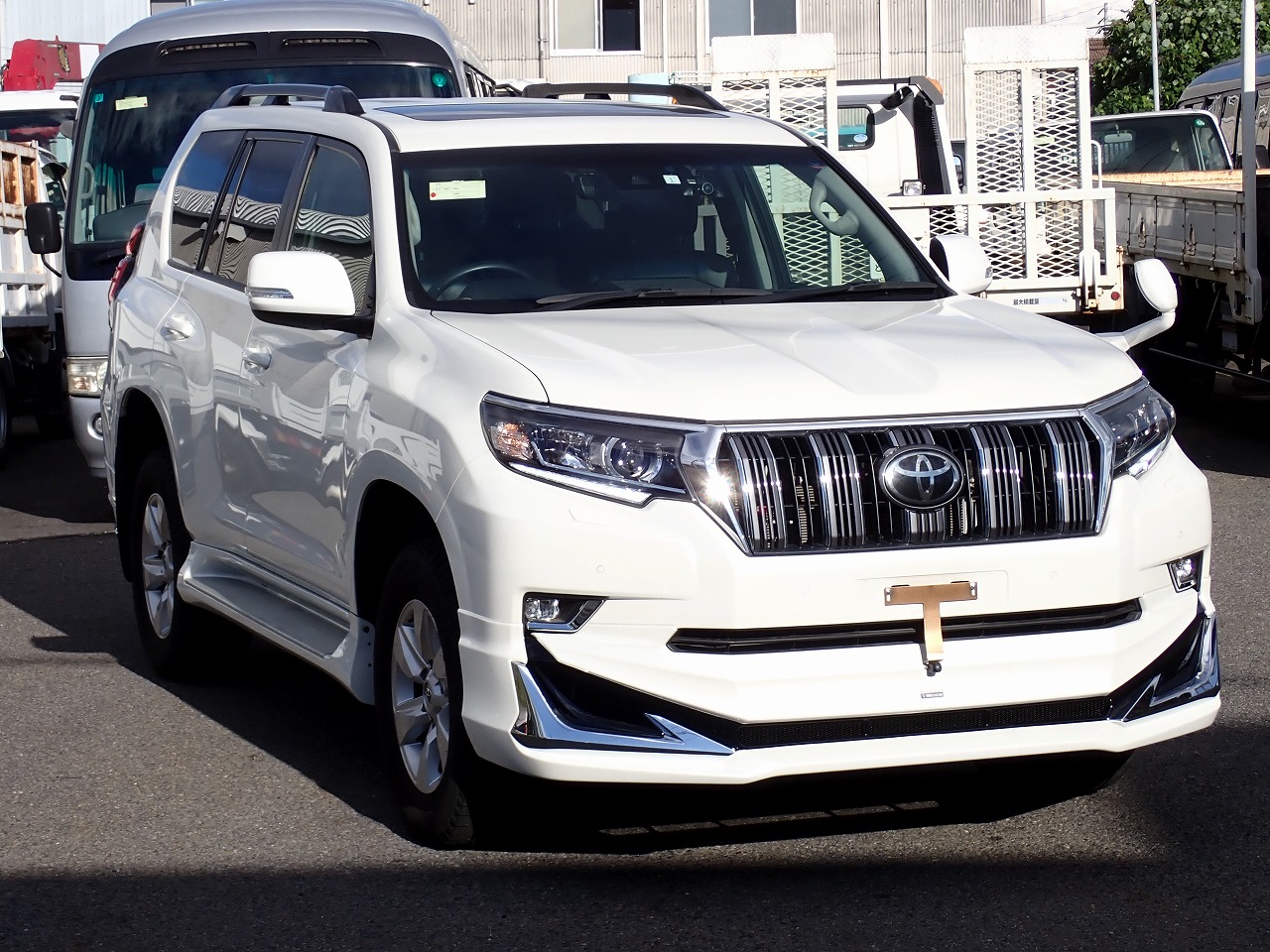 TOYOTA Land Cruiser Prado