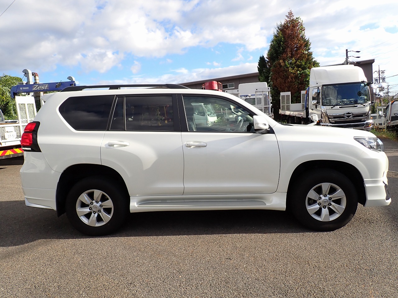 TOYOTA Land Cruiser Prado