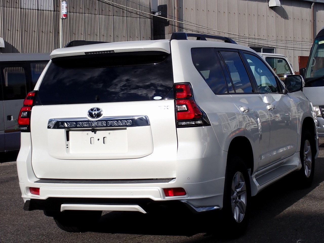 TOYOTA Land Cruiser Prado