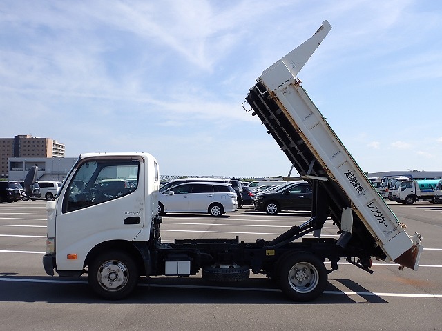 HINO Dutro