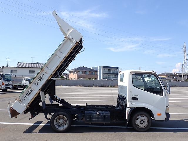 HINO Dutro