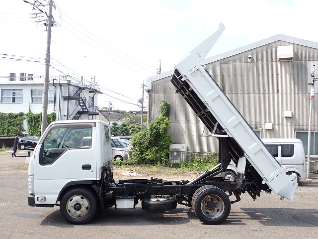 ISUZU Elf Truck