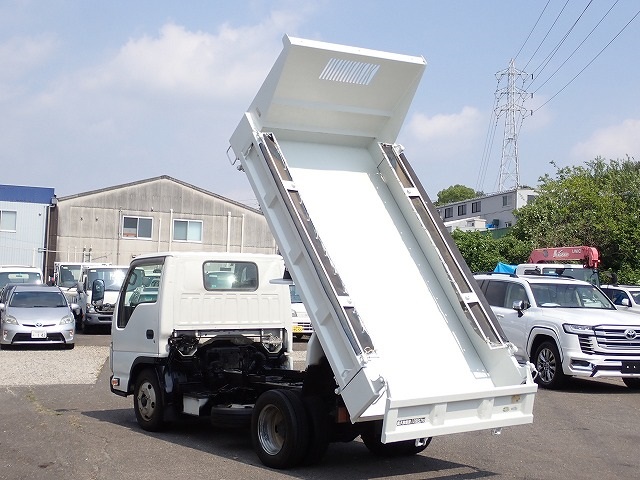 ISUZU Elf Truck