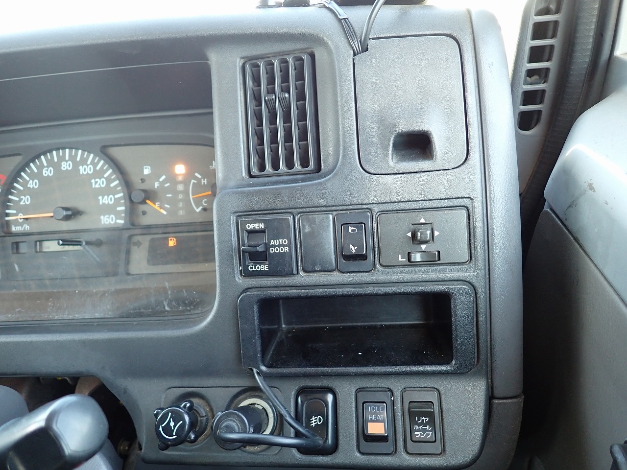 NISSAN Caravan Bus