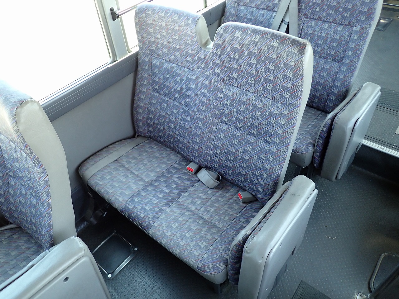 NISSAN Caravan Bus