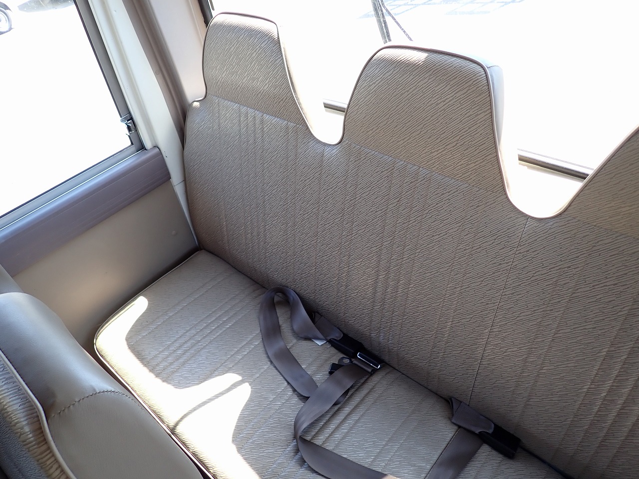 NISSAN Caravan Bus