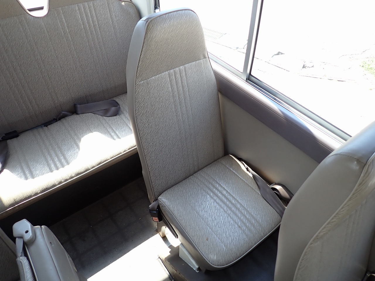 NISSAN Caravan Bus