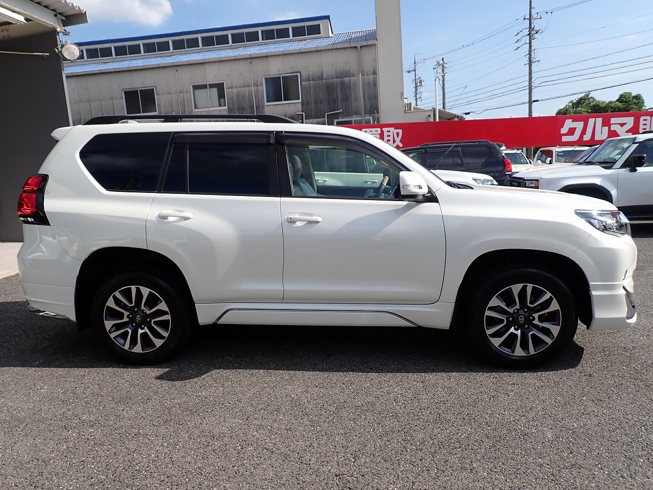 TOYOTA Land Cruiser Prado