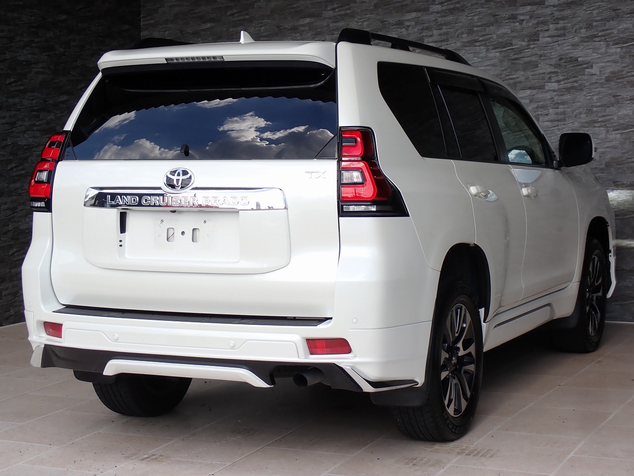 TOYOTA Land Cruiser Prado