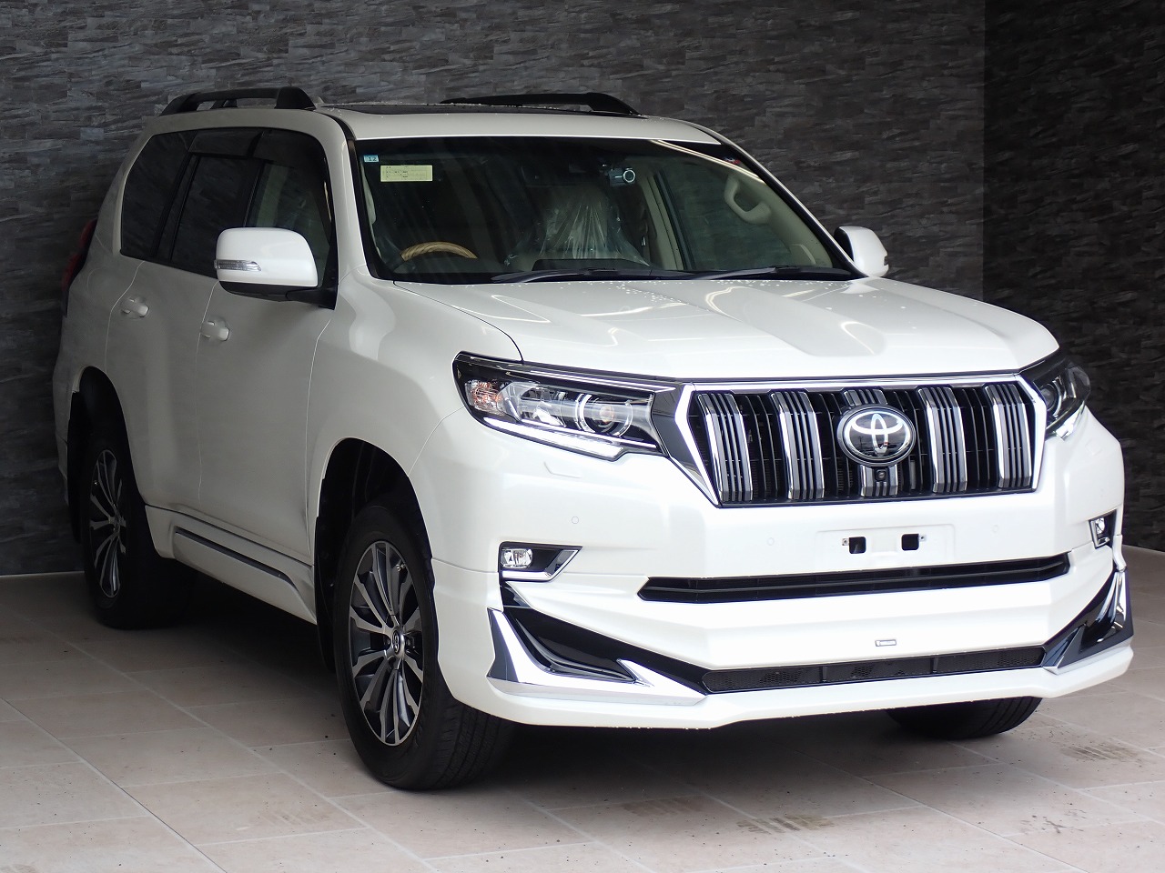 TOYOTA Land Cruiser Prado