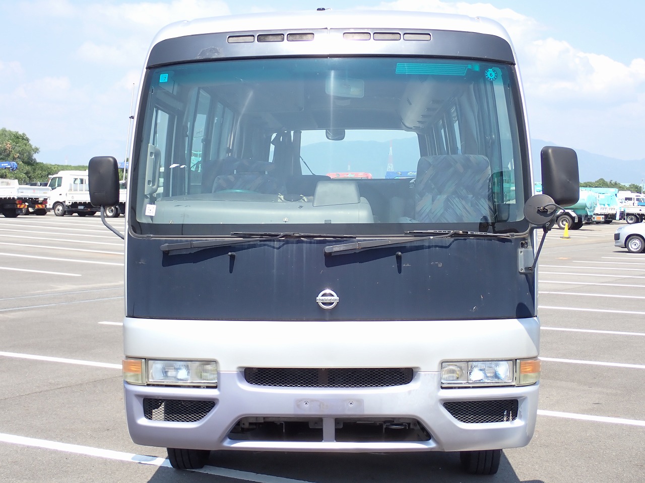 NISSAN Civilian Bus