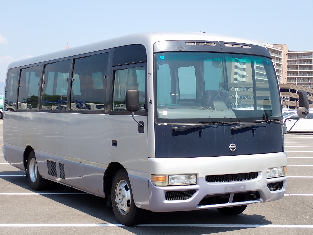 NISSAN Civilian Bus
