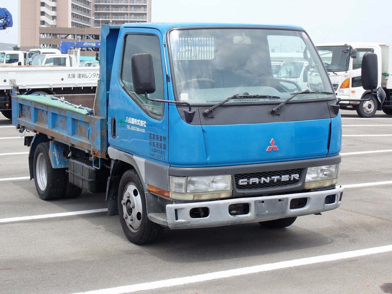 MITSUBISHI Canter