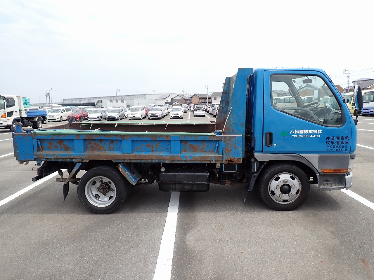 MITSUBISHI Canter
