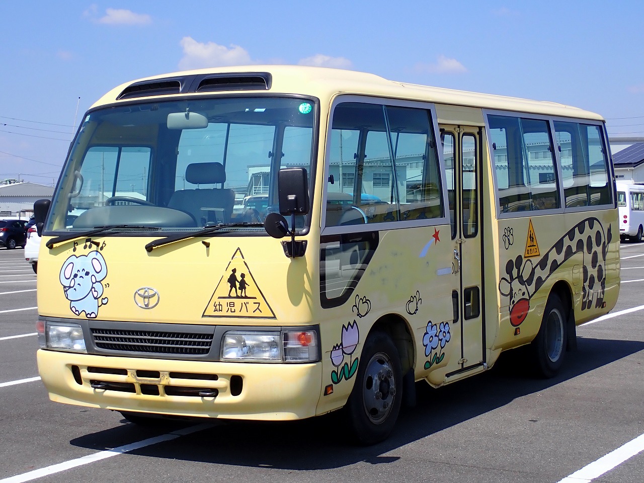 TOYOTA Coaster
